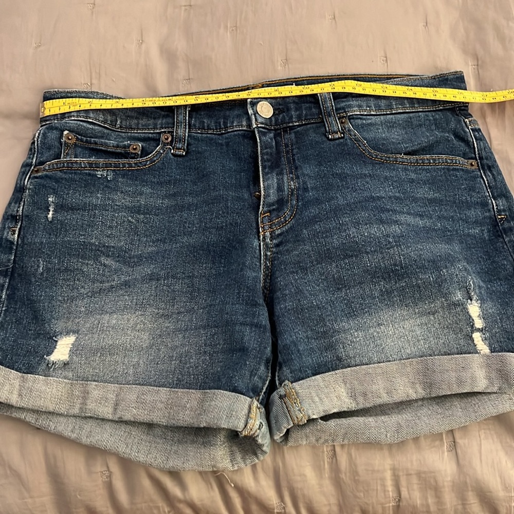 Gap jeans shorts. 28” waist, 5” inseam. Good used condition. - Picture 9 of 9